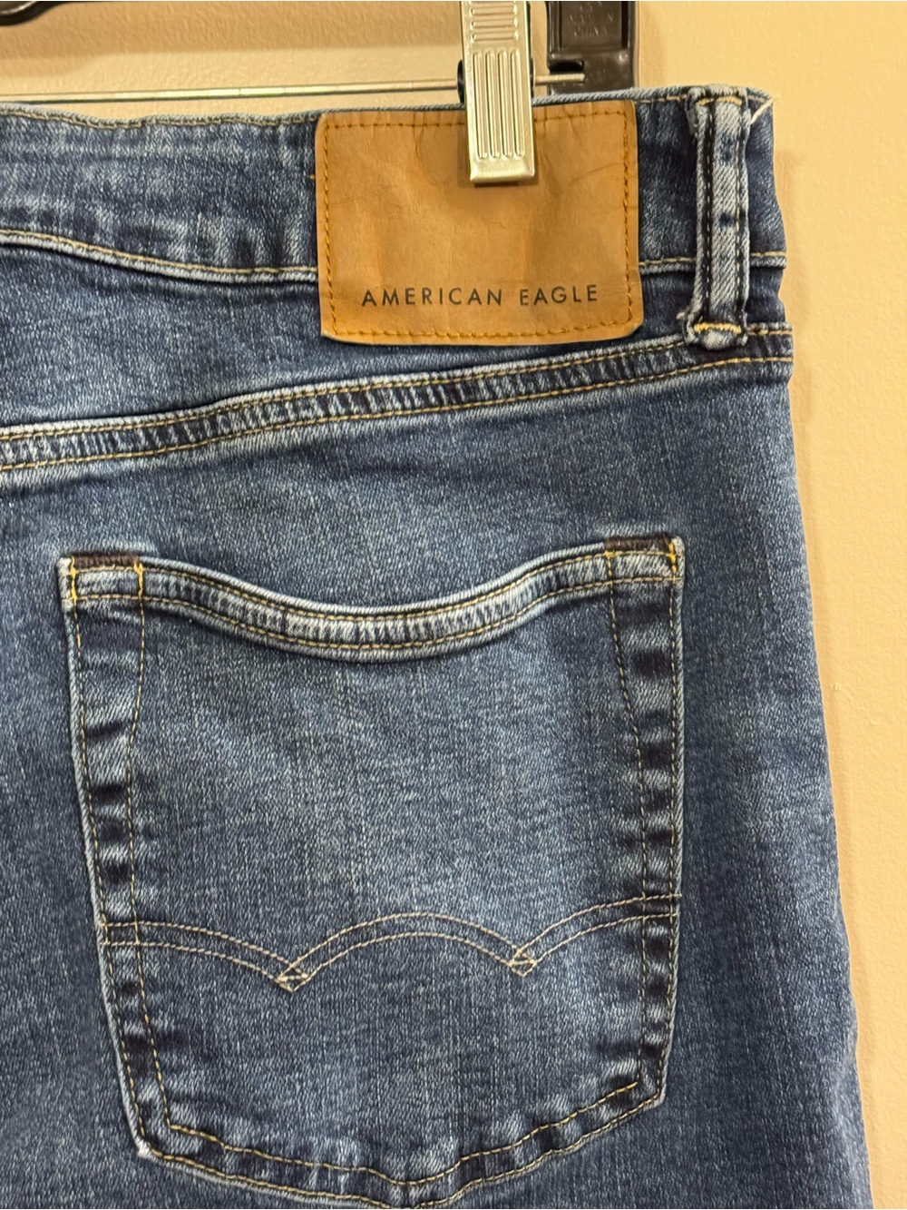 American Eagle jeans EUC // 31x32 - Picture 3 of 7